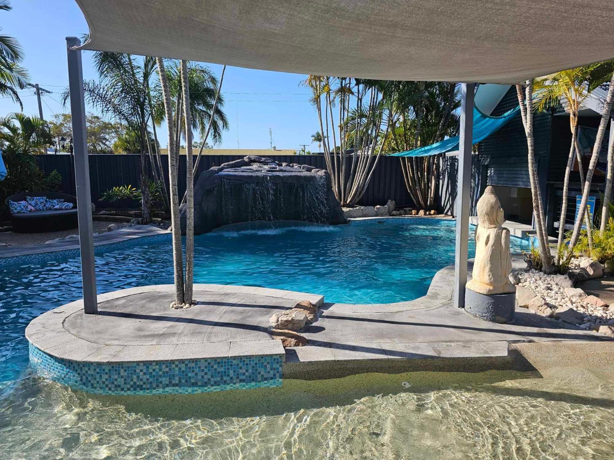 Grange Resort ハービー・ベイ エクステリア 写真